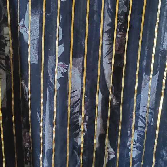 Black Chiffon Flowy Top - Picture 4 of 4